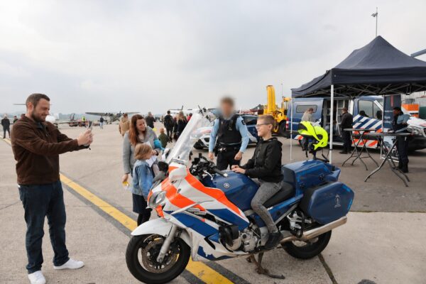 KMar op MAA Blur KMar op MAA Blur